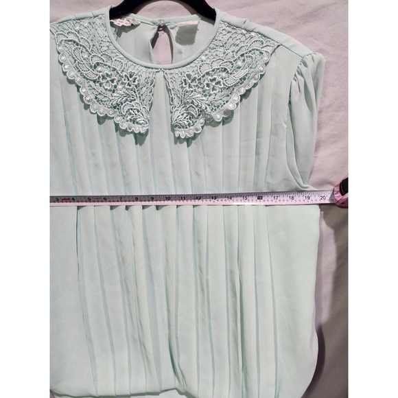 Vintage 14P Mint Green Lace Collar Pleated Blouse Women Long Sleeve Pearl Button - Picture 5 of 6
